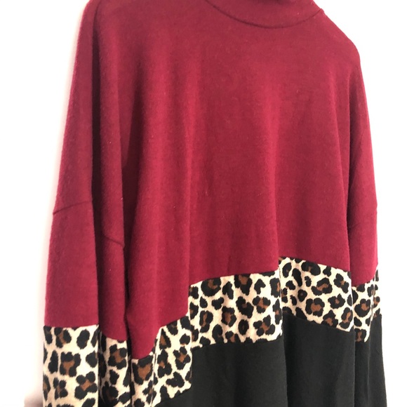 New Riah Fashion ColorBlock Leopard Print Sweater - Picture 4 of 10